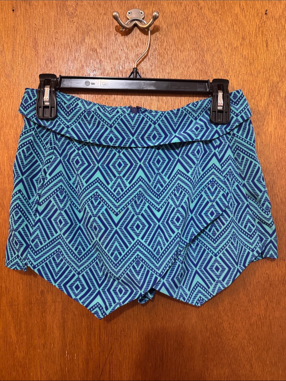 Women's Blue Geometric Wrap-Front Shorts